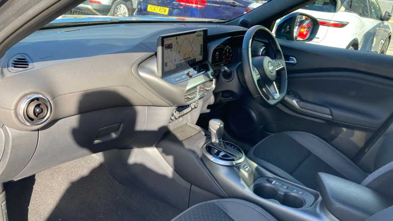 Nissan Juke 1.6 Hybrid N-Connecta 5dr Auto Hybrid Hatchback